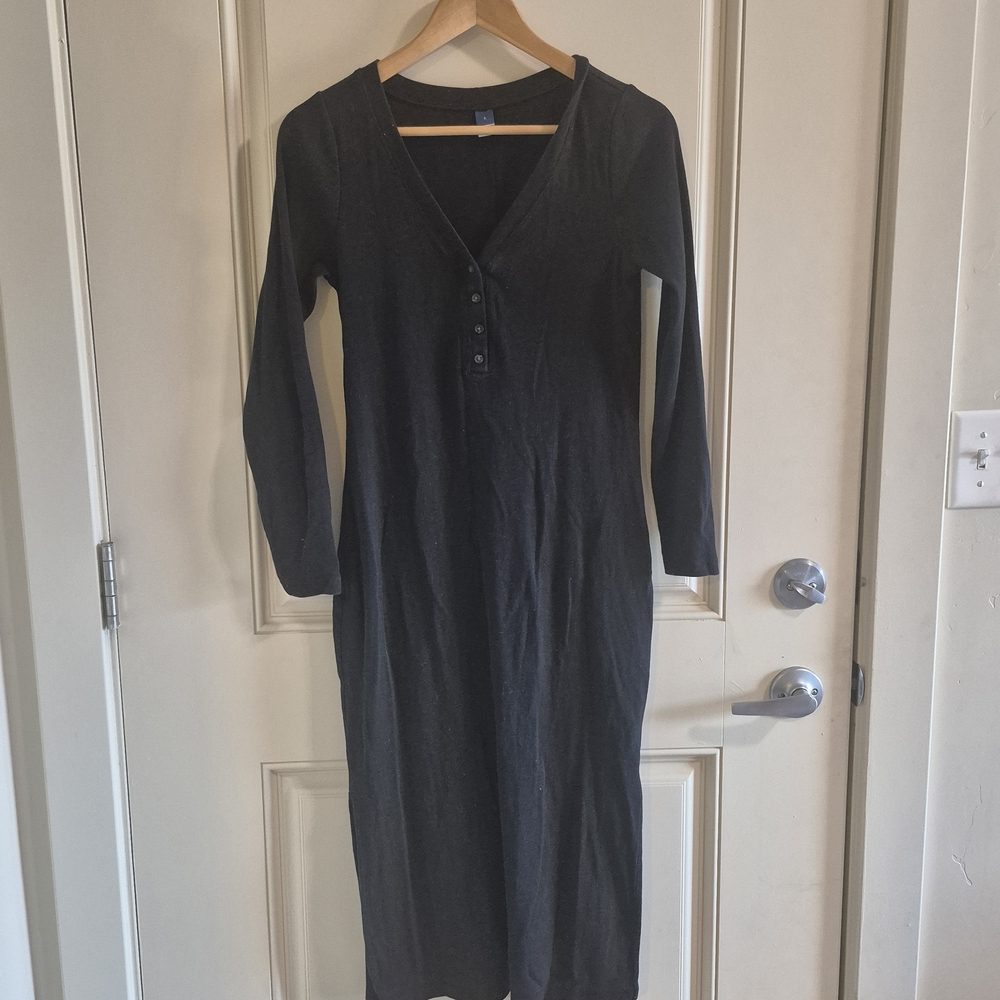 Old Navy Black Sheath Dress Long Sleeve V-Neck
